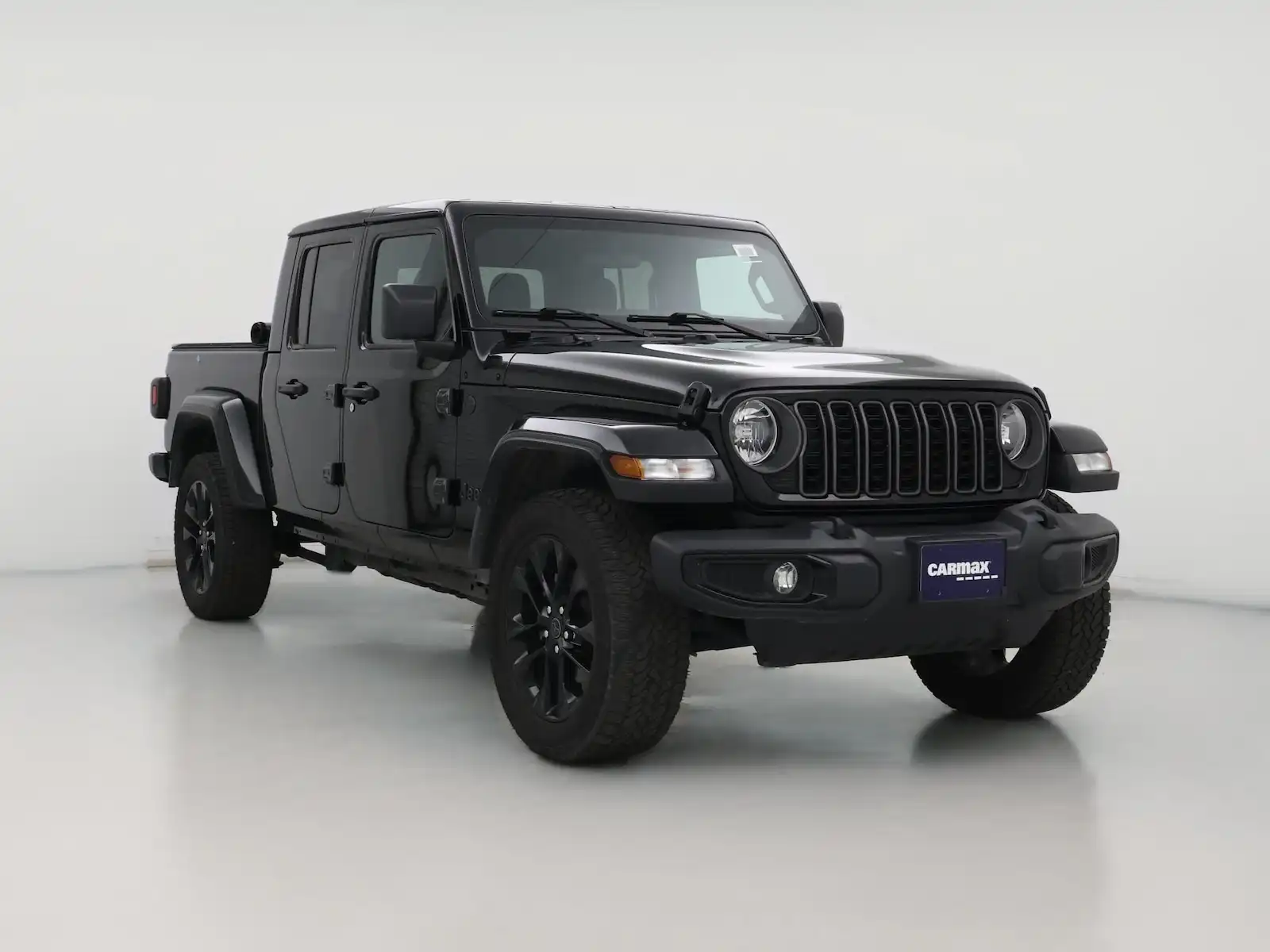 2025 Jeep Gladiator Nighthawk Auto's photo