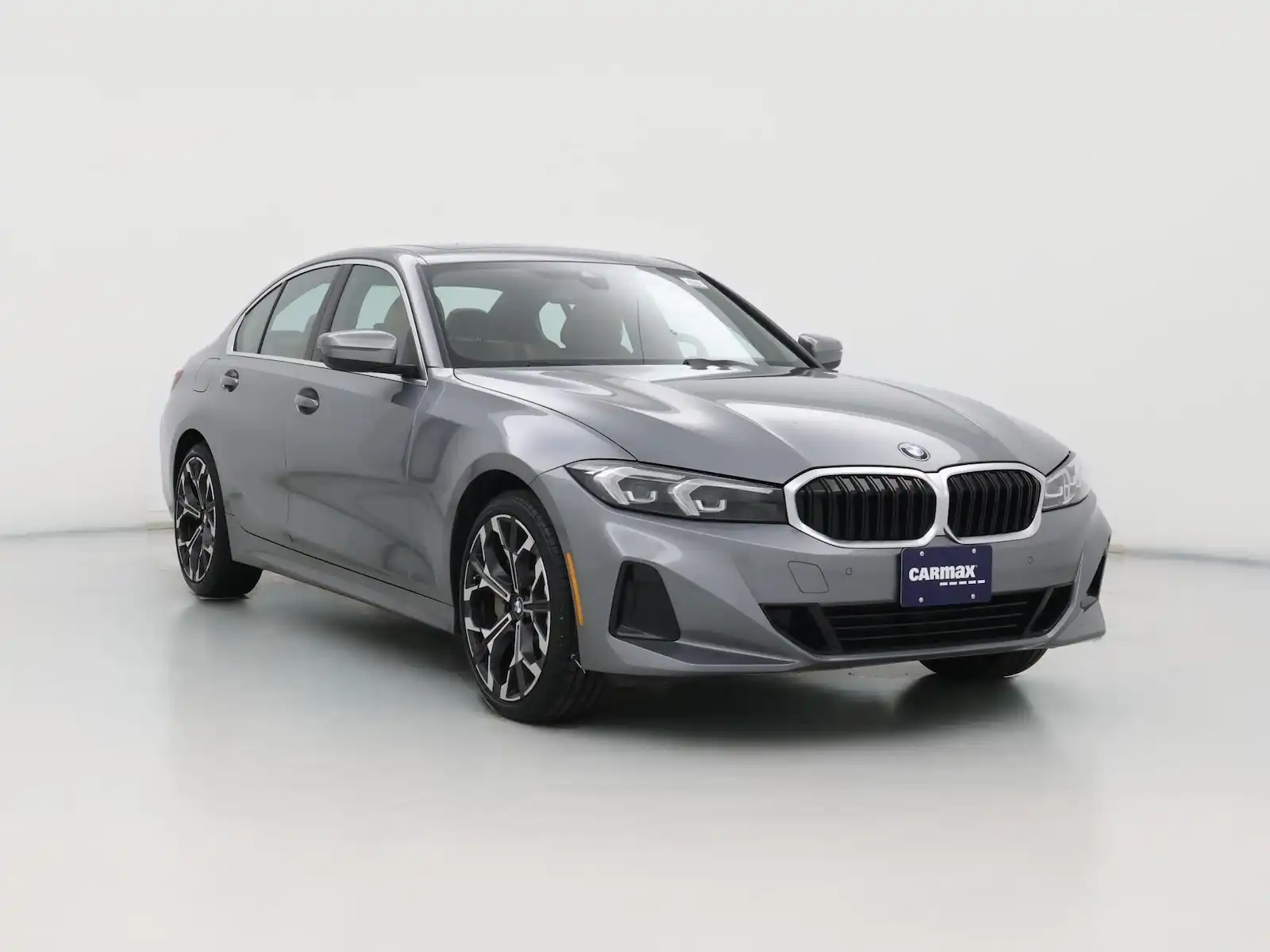 2026 BMW 3 Series 330i xDrive Sedan's photo