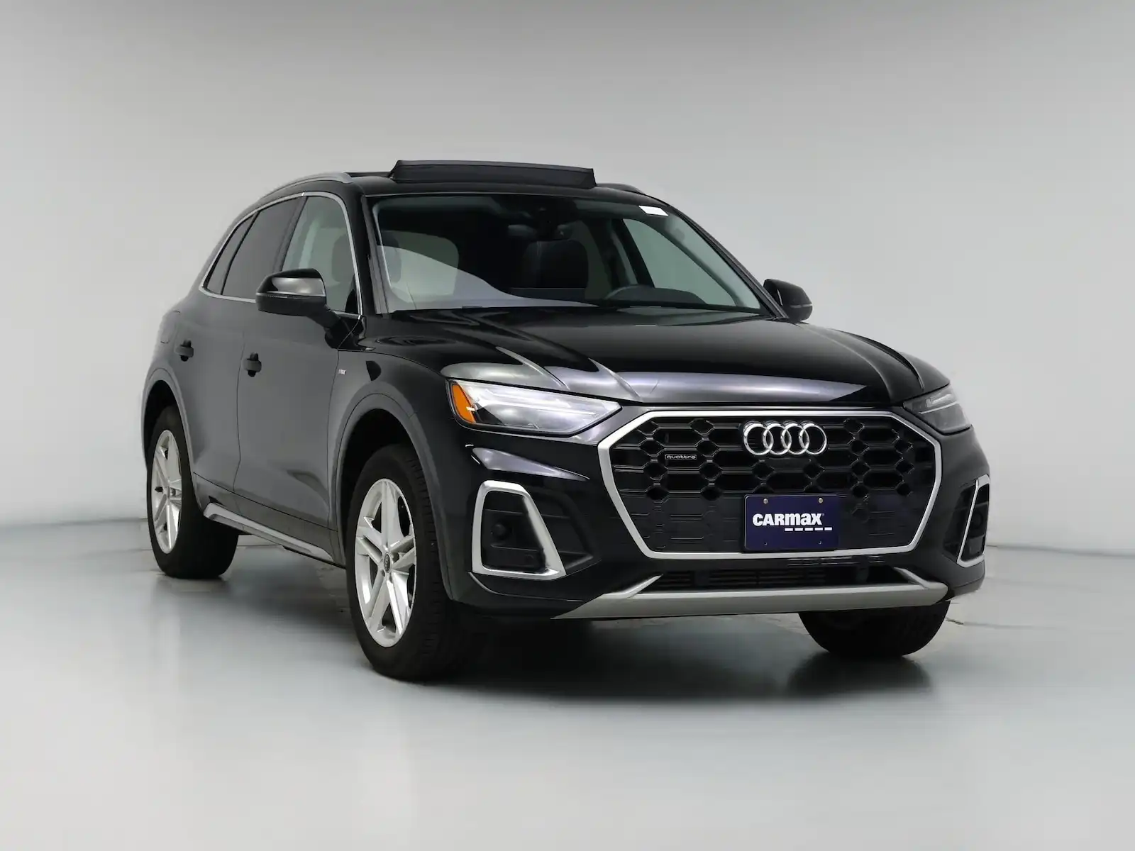 2021 Audi Q5 55 e Premium Plus's photo