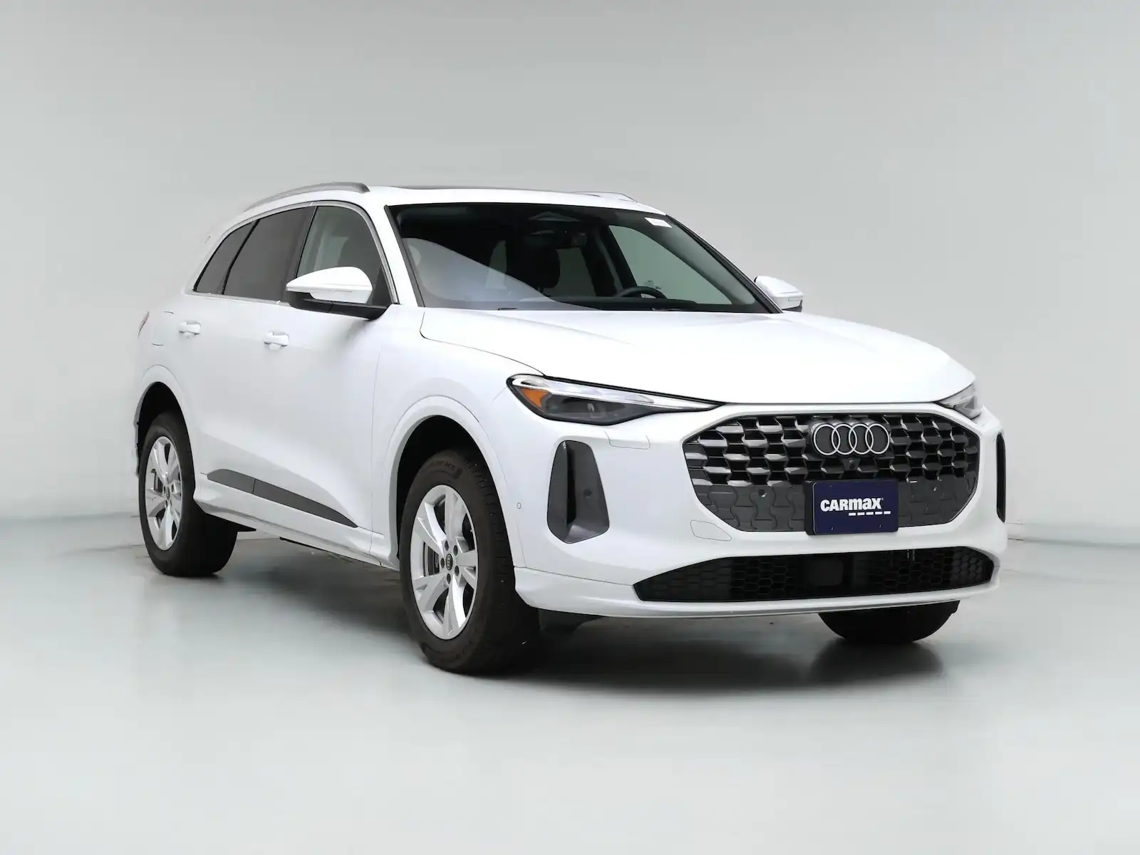 2025 Audi Q5 40 Premium's photo