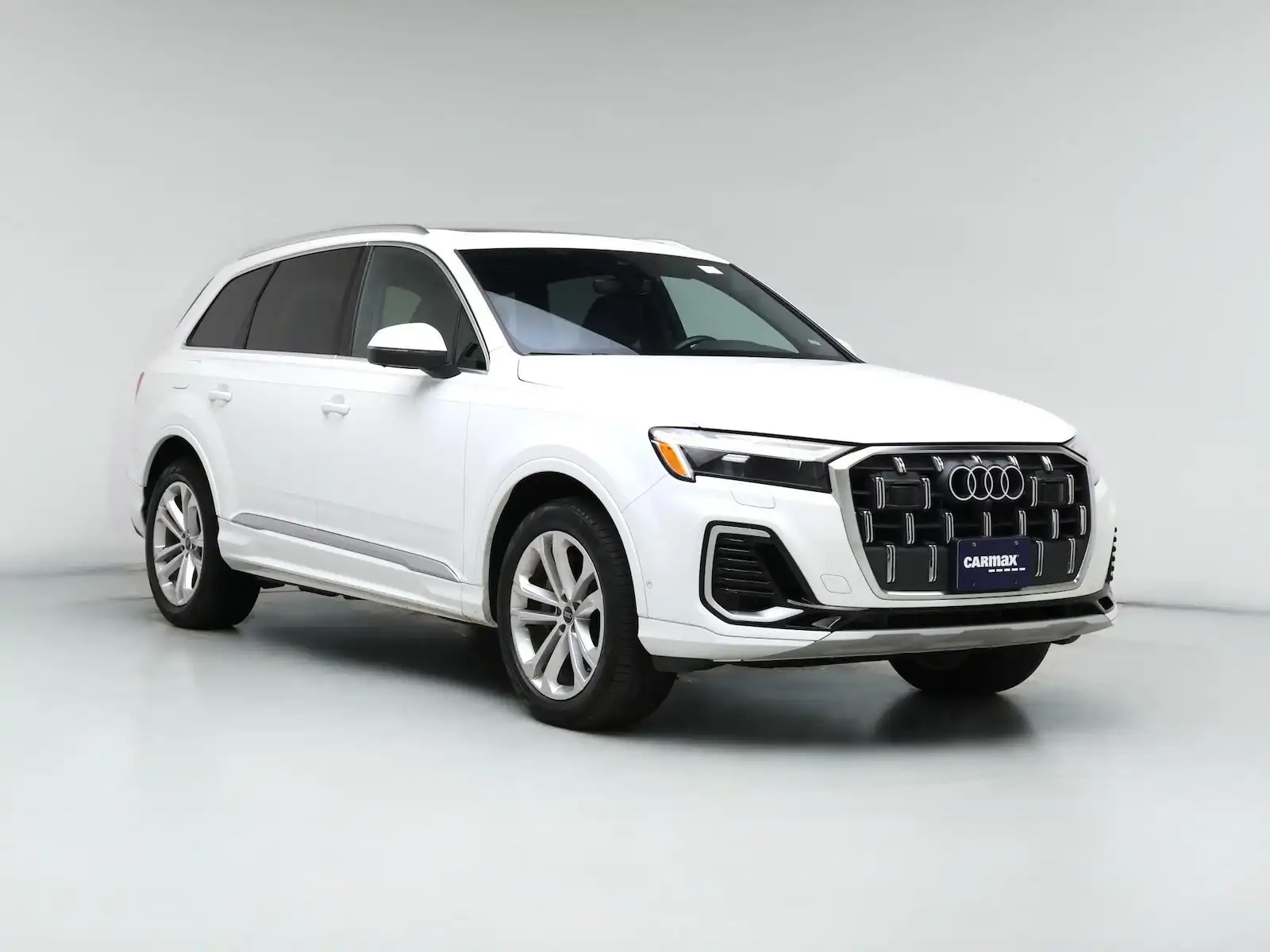 2025 Audi Q7 55 Premium Plus quattro Tiptronic's photo