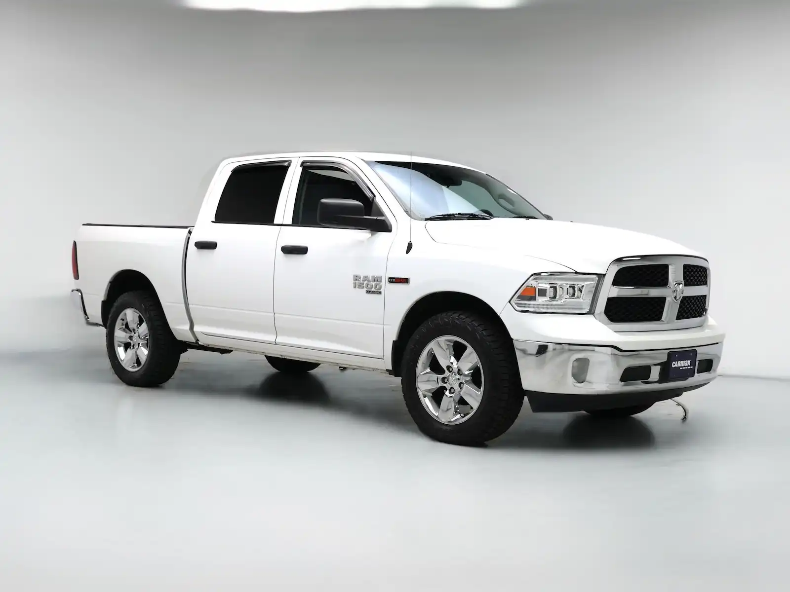 2019 RAM 1500 Classic Tradesman 4WD Crew Cab 5'7's photo