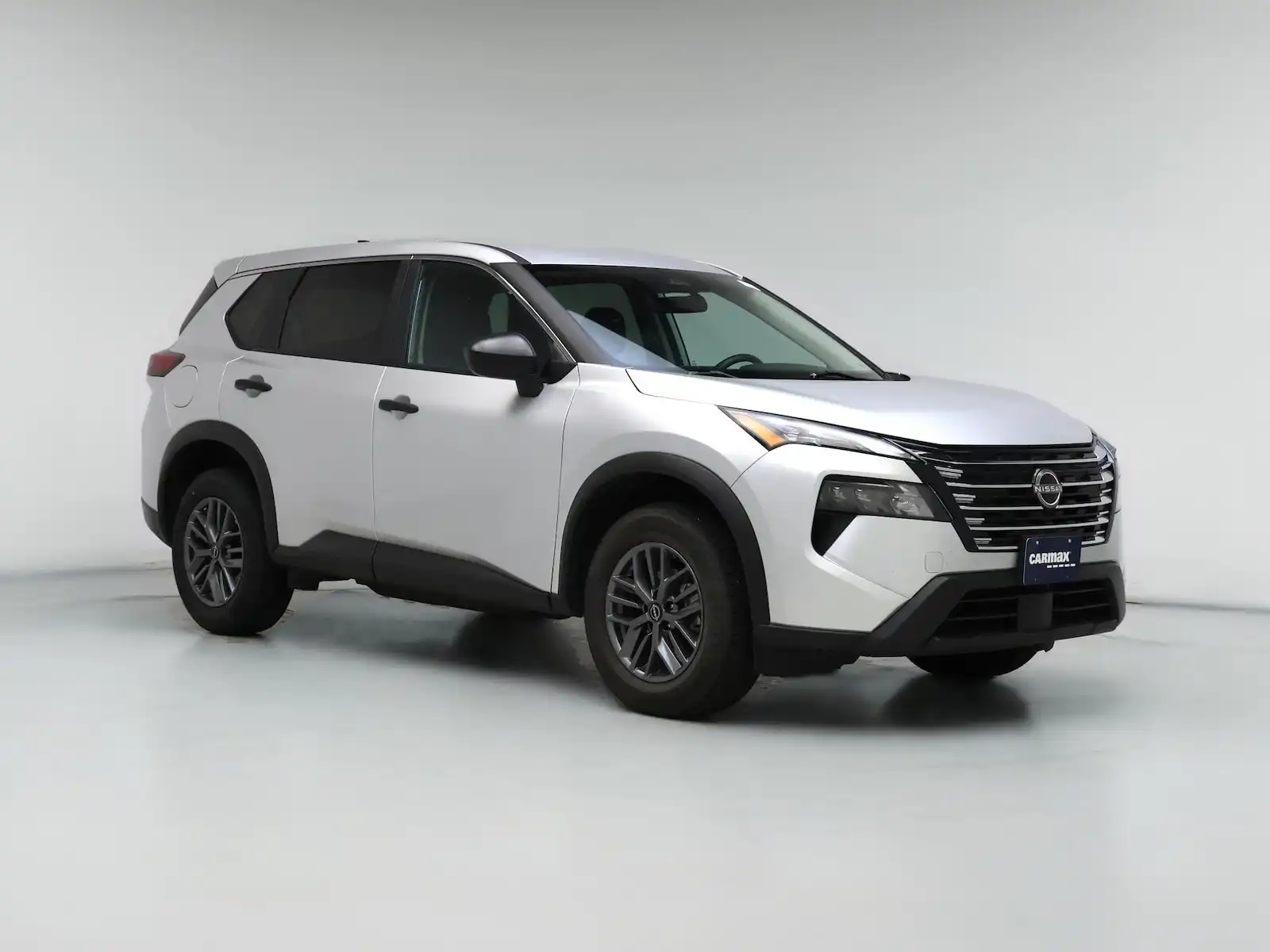 2024 Nissan Rogue S FWD's photo