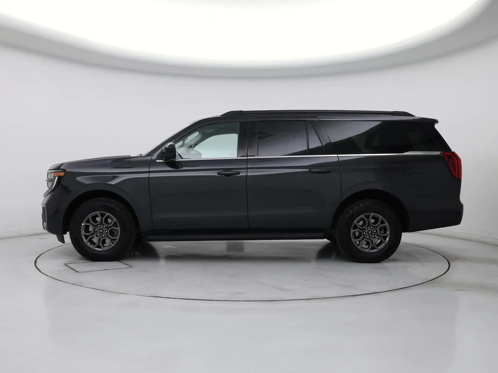 2025 Ford Expedition Active 4WD MAX photo 4