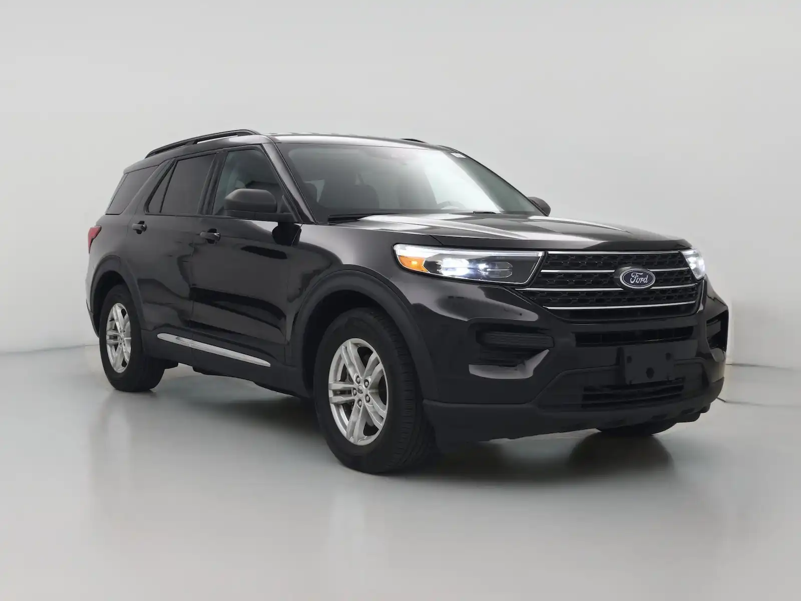 2022 Ford Explorer XLT RWD's photo