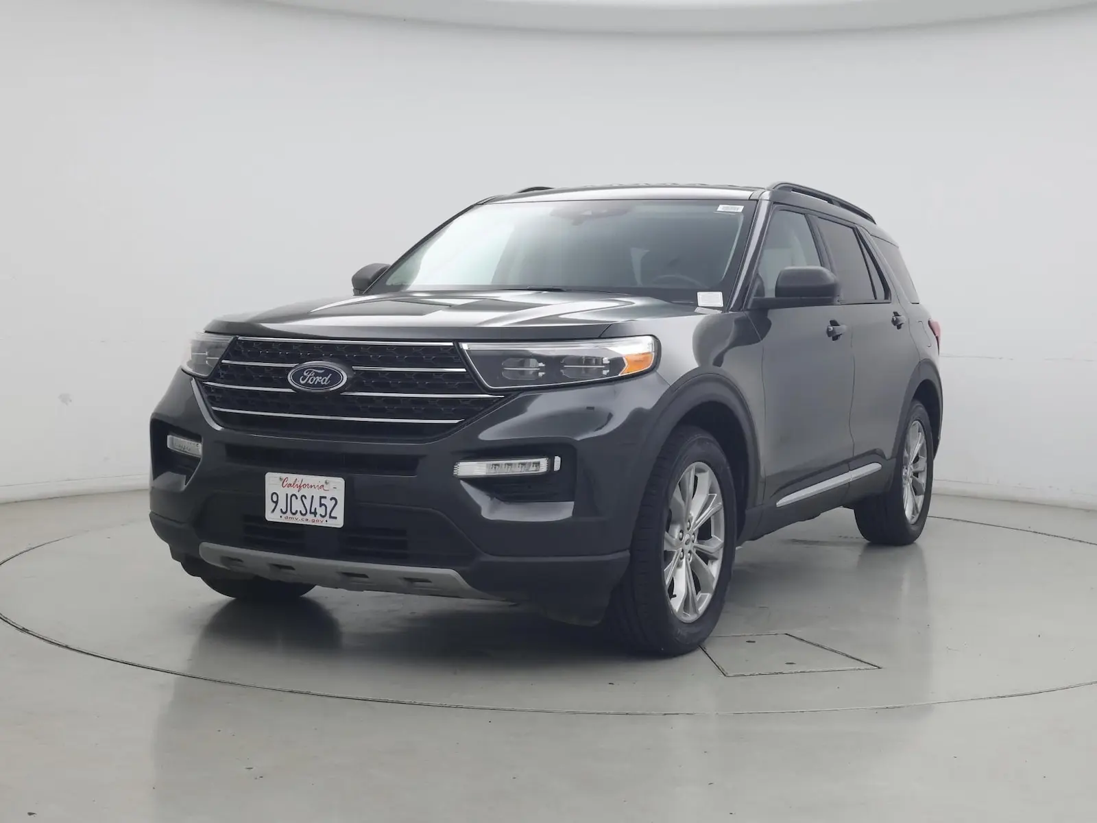 2023 Ford Explorer XLT 4WD photo 5