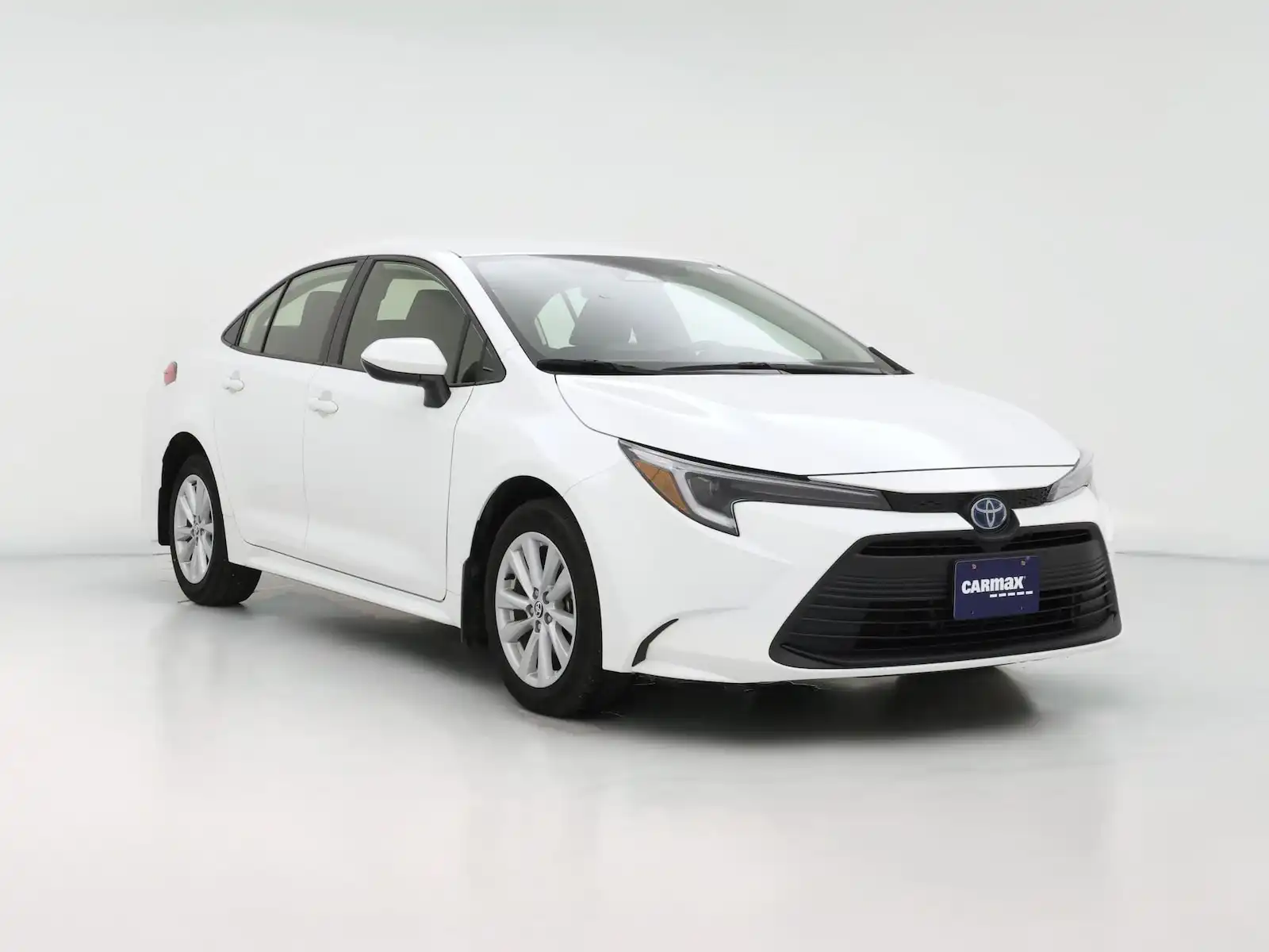 2025 Toyota Corolla LE Hybrid CVT's photo