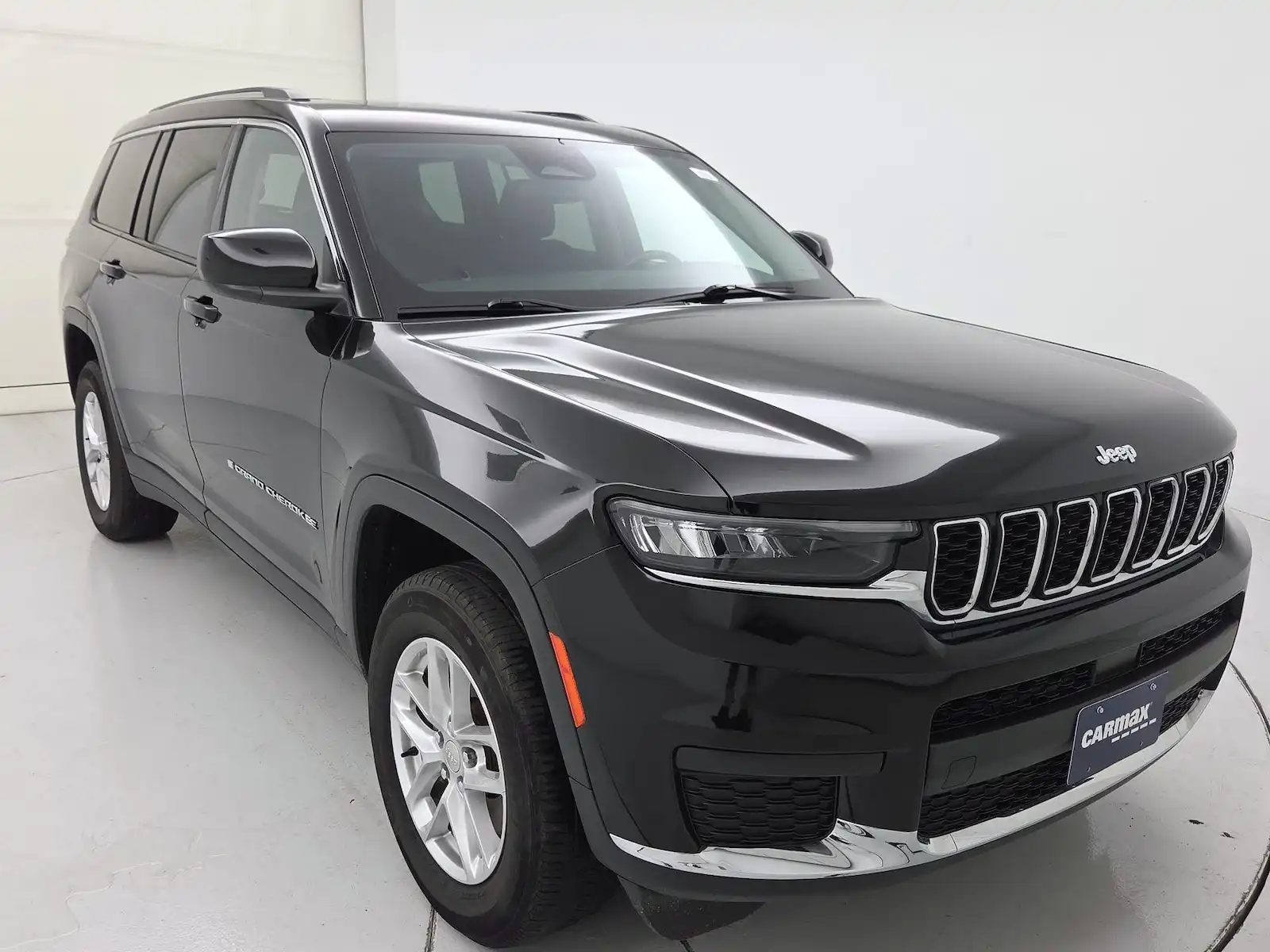 2023 Jeep Grand Cherokee L Laredo 4WD's photo