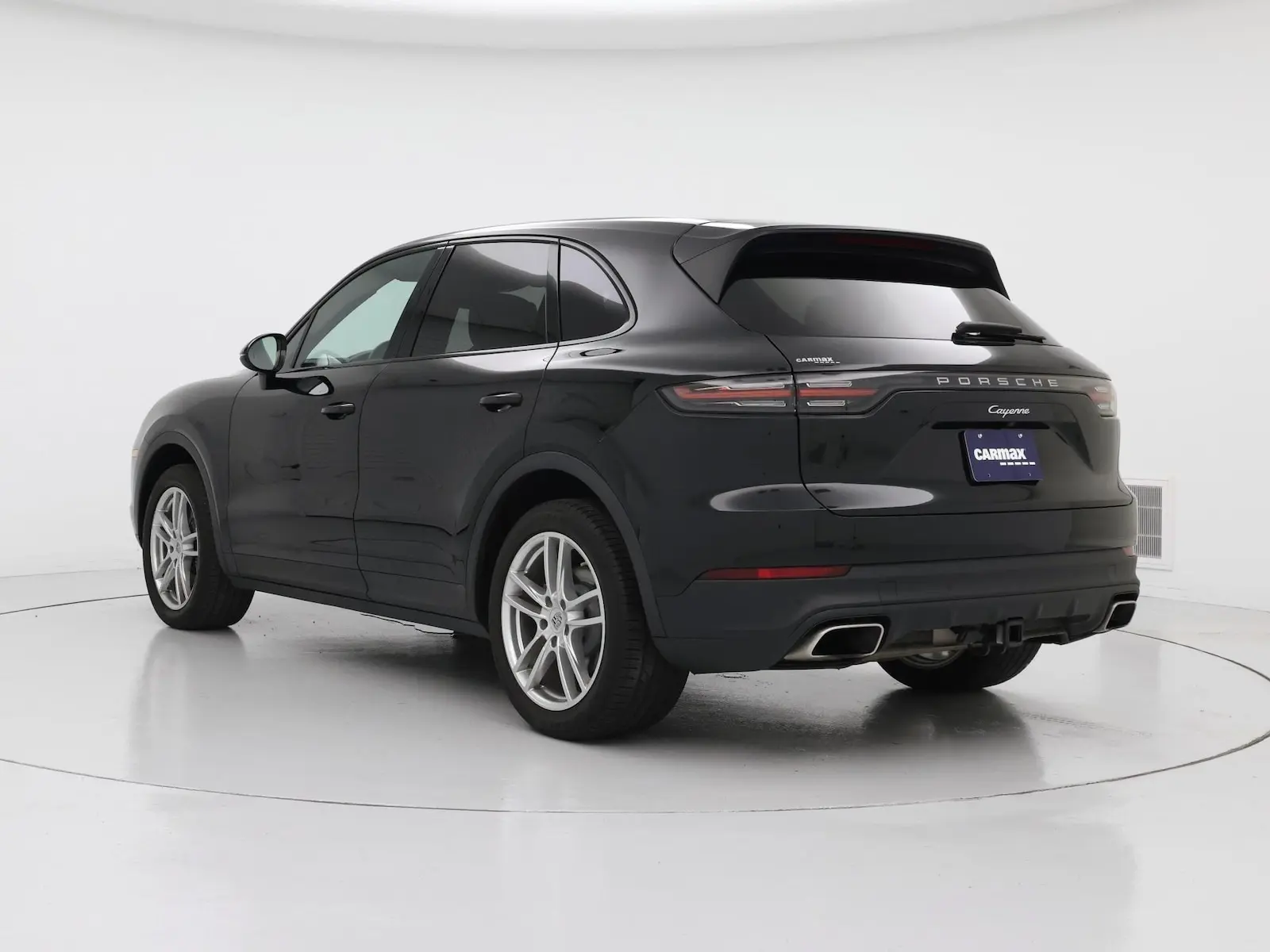 2021 Porsche Cayenne Base photo 3
