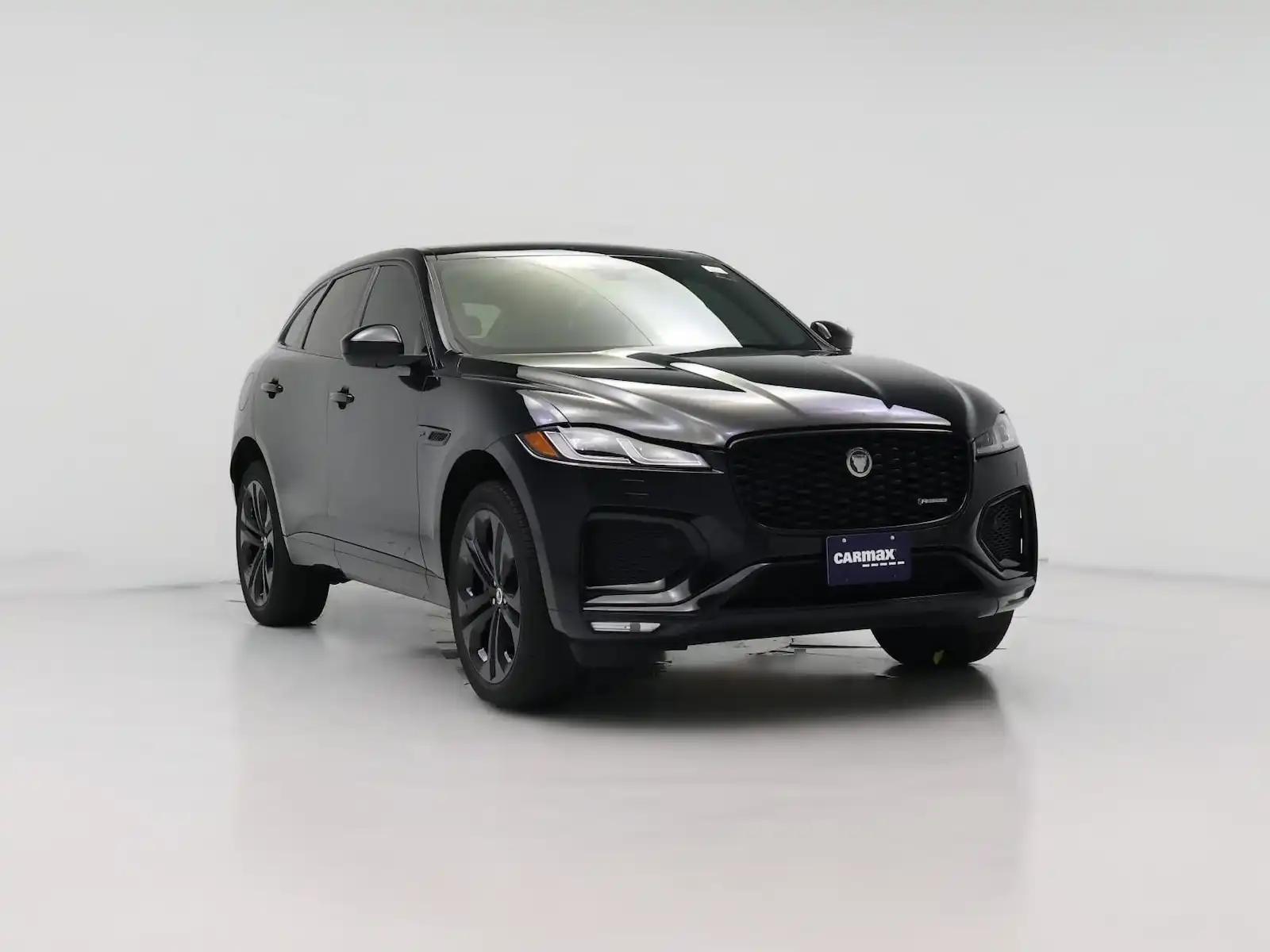 2024 Jaguar F-PACE P250 R-Dynamic S's photo
