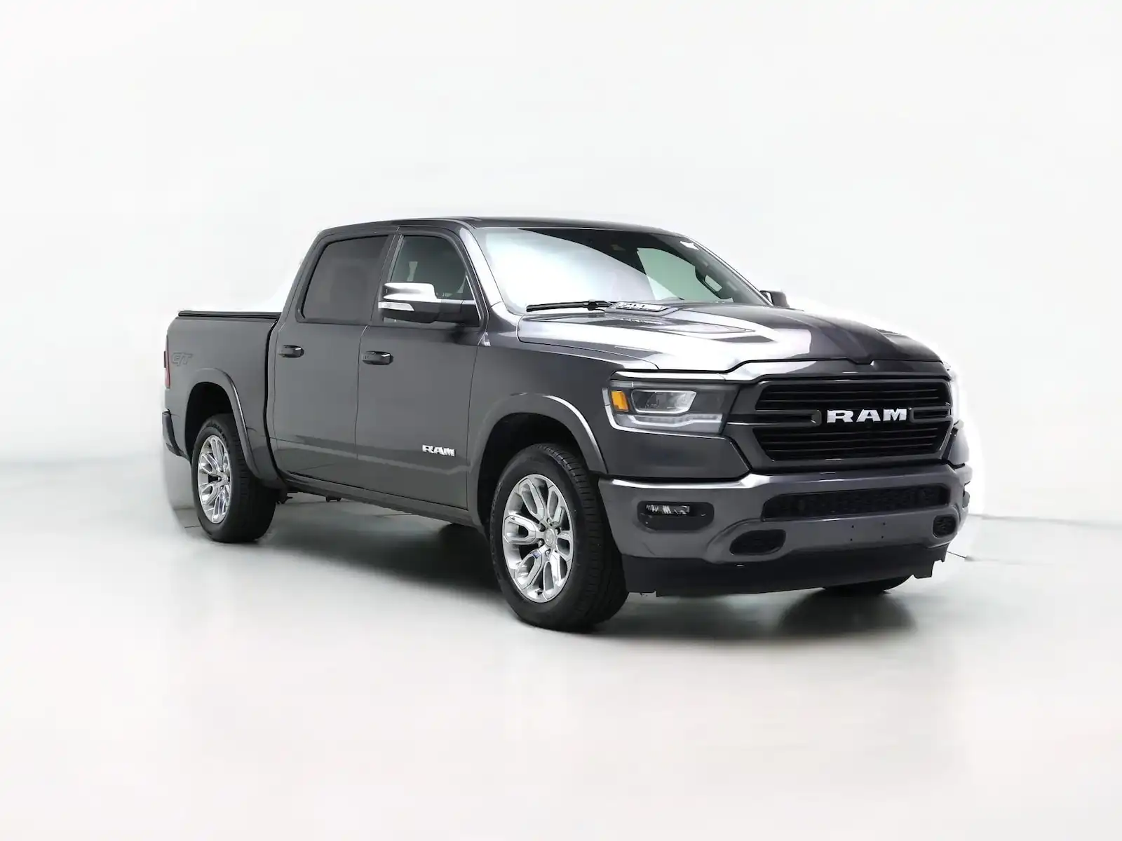 2022 RAM 1500 Laramie 4WD Crew Cab 5'7's photo