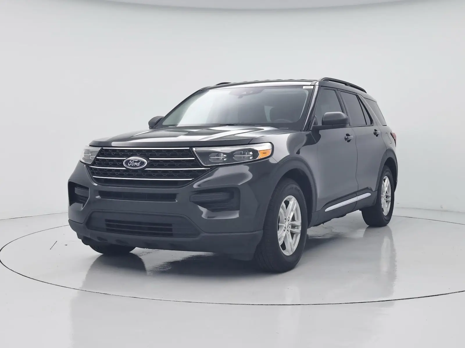 2023 Ford Explorer XLT RWD photo 5