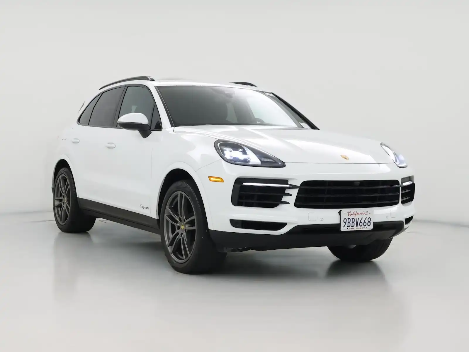 2022 Porsche Cayenne Base's photo