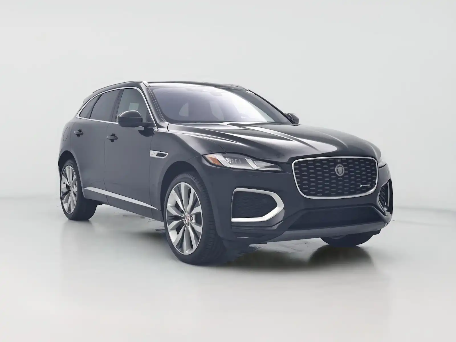 2021 Jaguar F-PACE P400 R-Dynamic S's photo