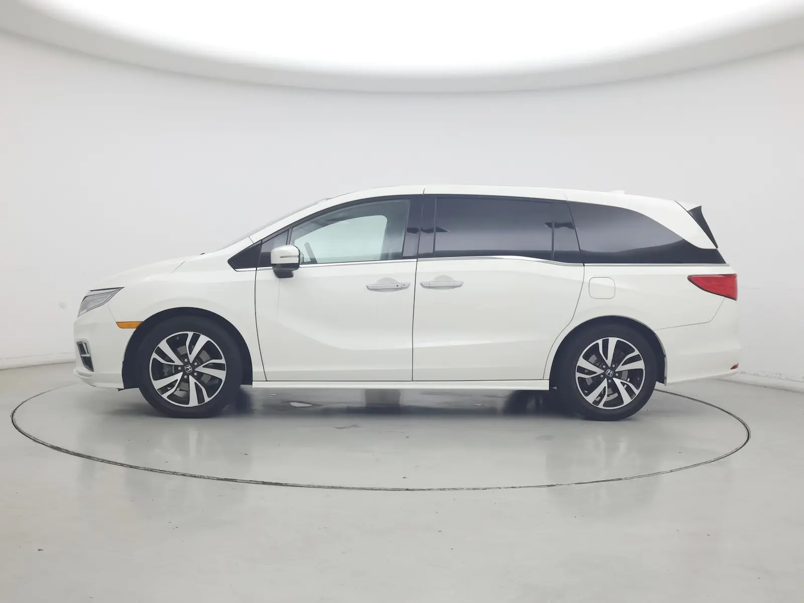 2019 Honda Odyssey Elite photo 4