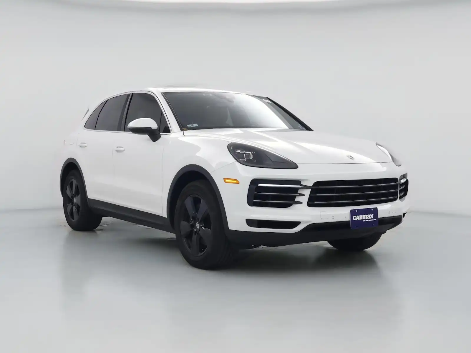 2019 Porsche Cayenne Base's photo