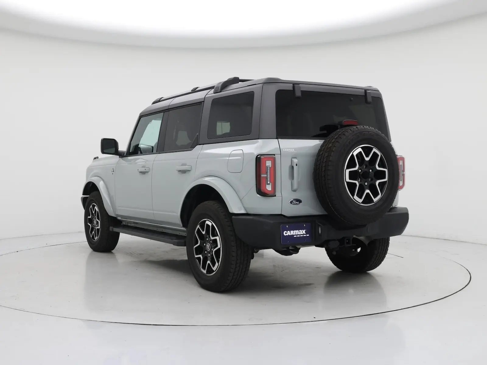 2023 Ford Bronco Outer Banks 4WD photo 3