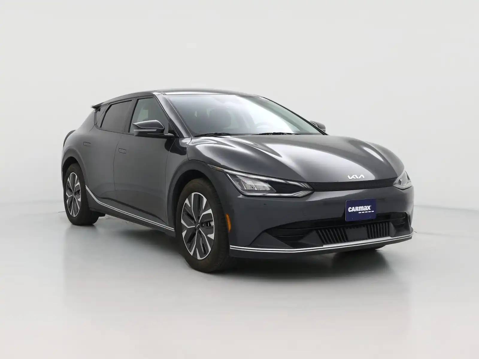 2024 Kia EV6 L AWD Light R's photo
