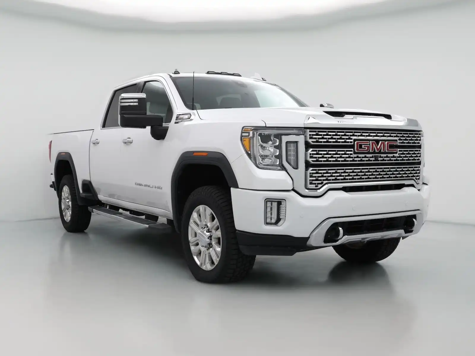 2020 GMC Sierra Denali 4WD Crew Cab Standard Box's photo