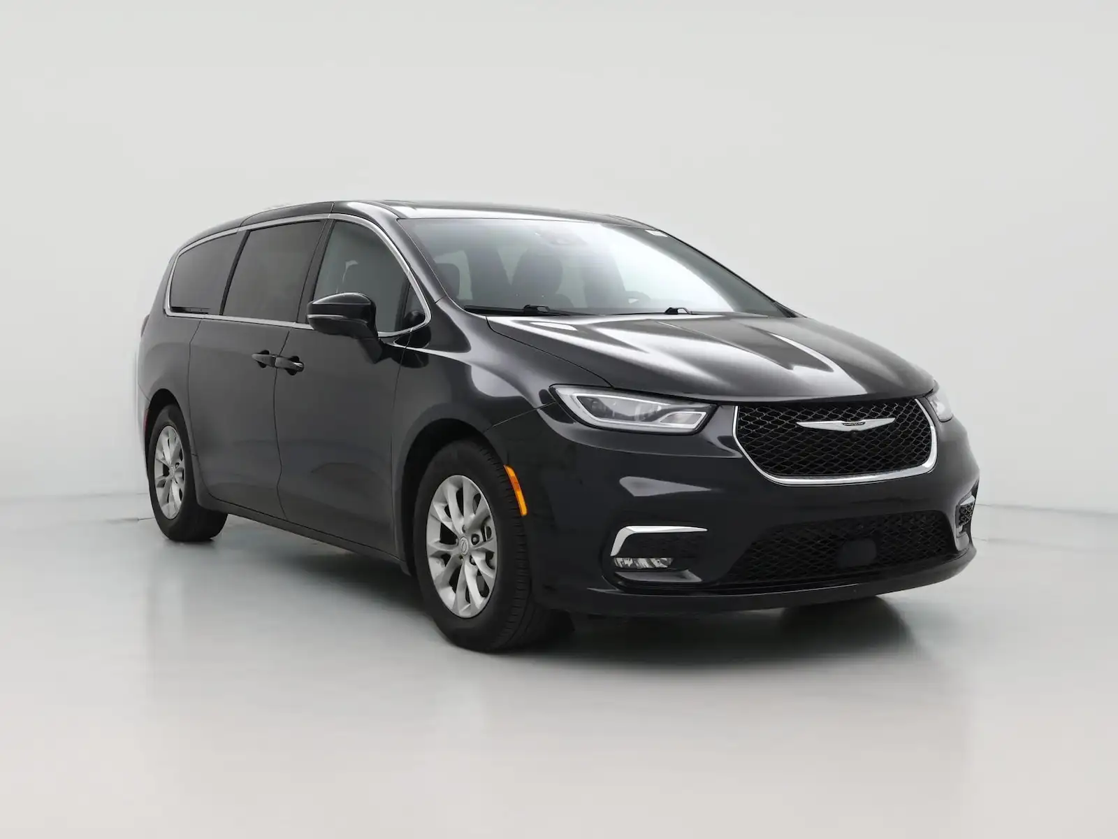 2026 Chrysler Pacifica Limited's photo