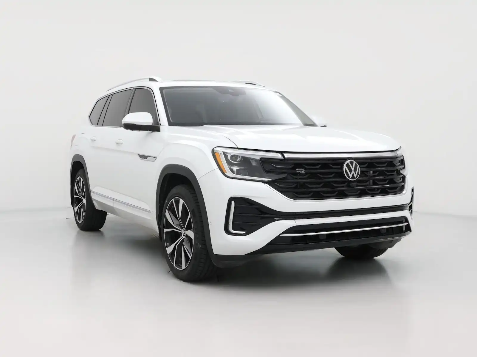 2024 Volkswagen Atlas 2.0T SEL Premium R-Line 4Motion's photo