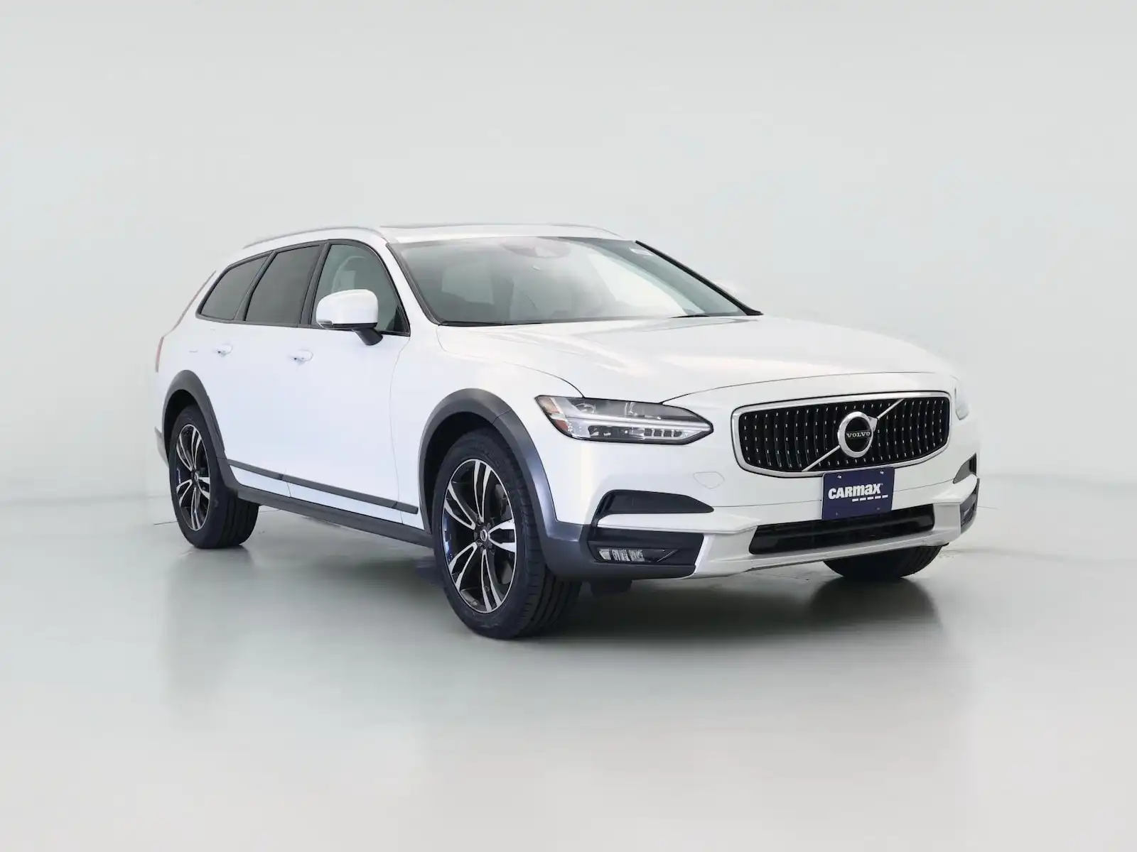 2019 Volvo V90 Cross Country T5 AWD's photo