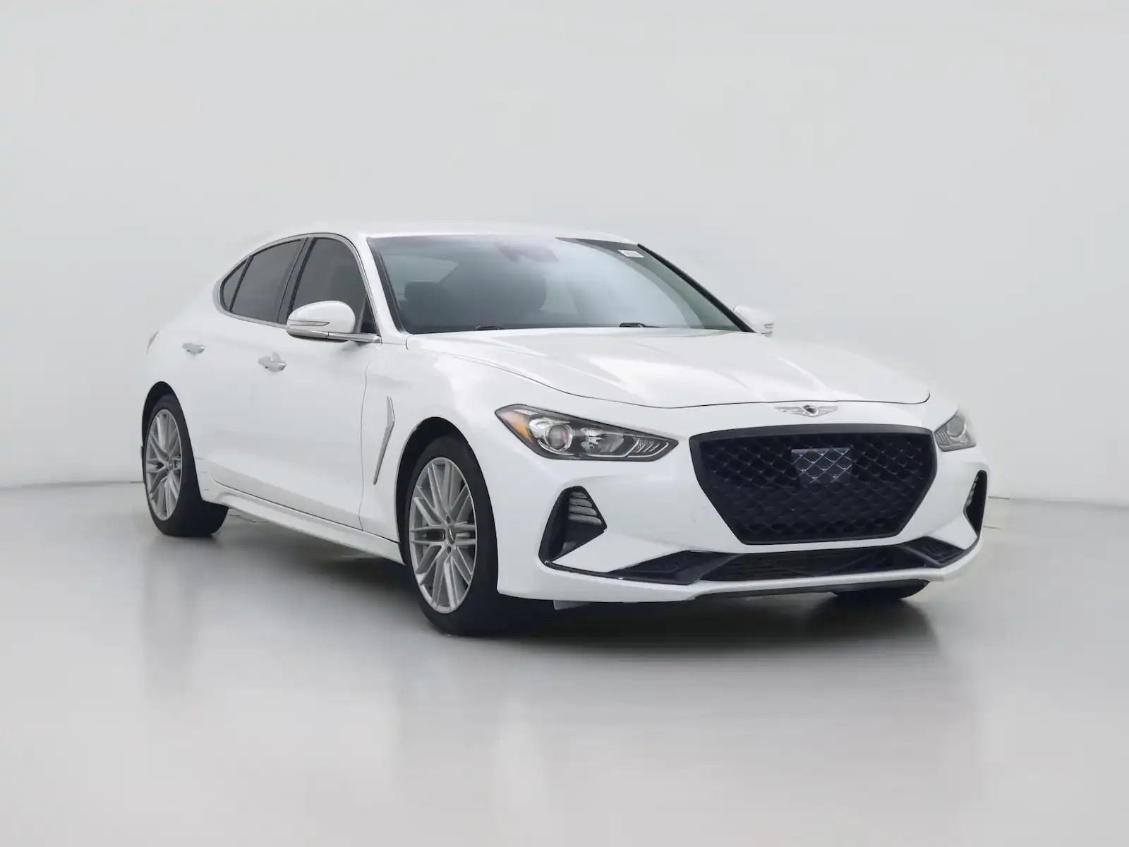 2020 Genesis G70 2.0T Standard's photo