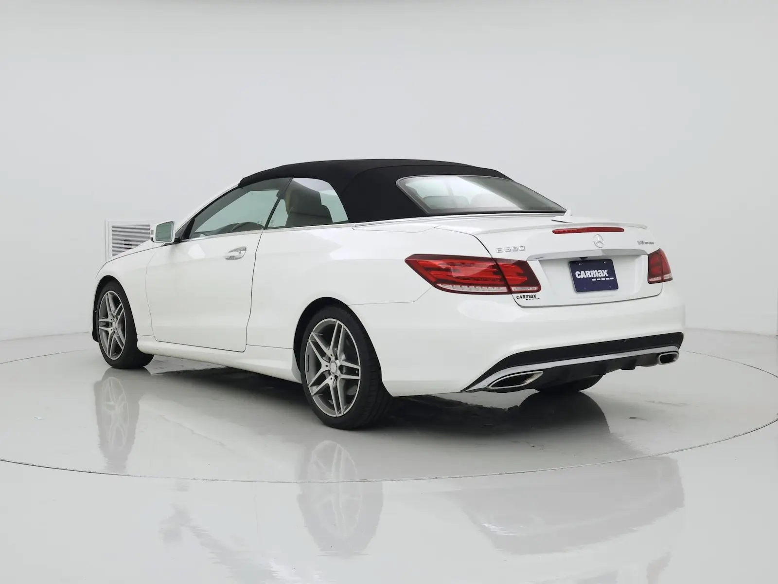 2016 Mercedes-Benz E-Class E550 photo 3