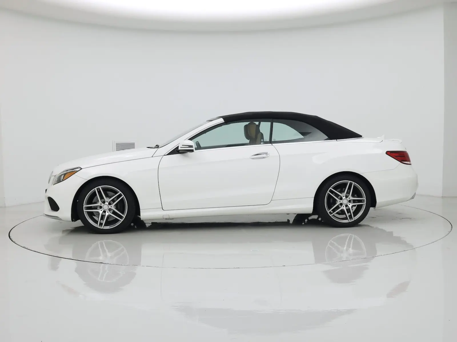2016 Mercedes-Benz E-Class E550 photo 4