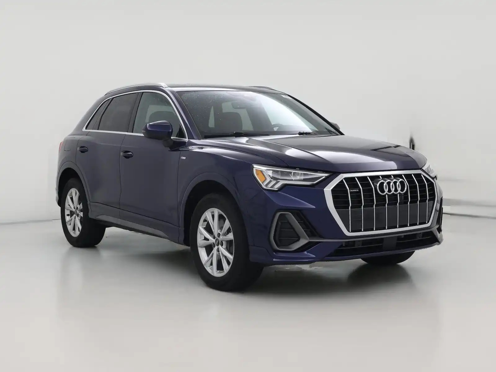 2025 Audi Q3 45 TFSI S Line Premium quattro's photo