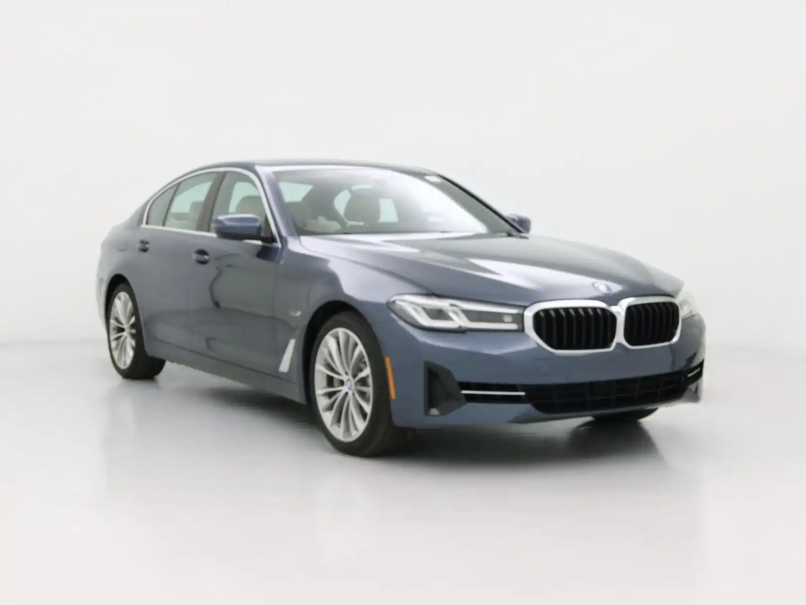 2023 BMW 5 Series 530e Sedan iPerformance's photo