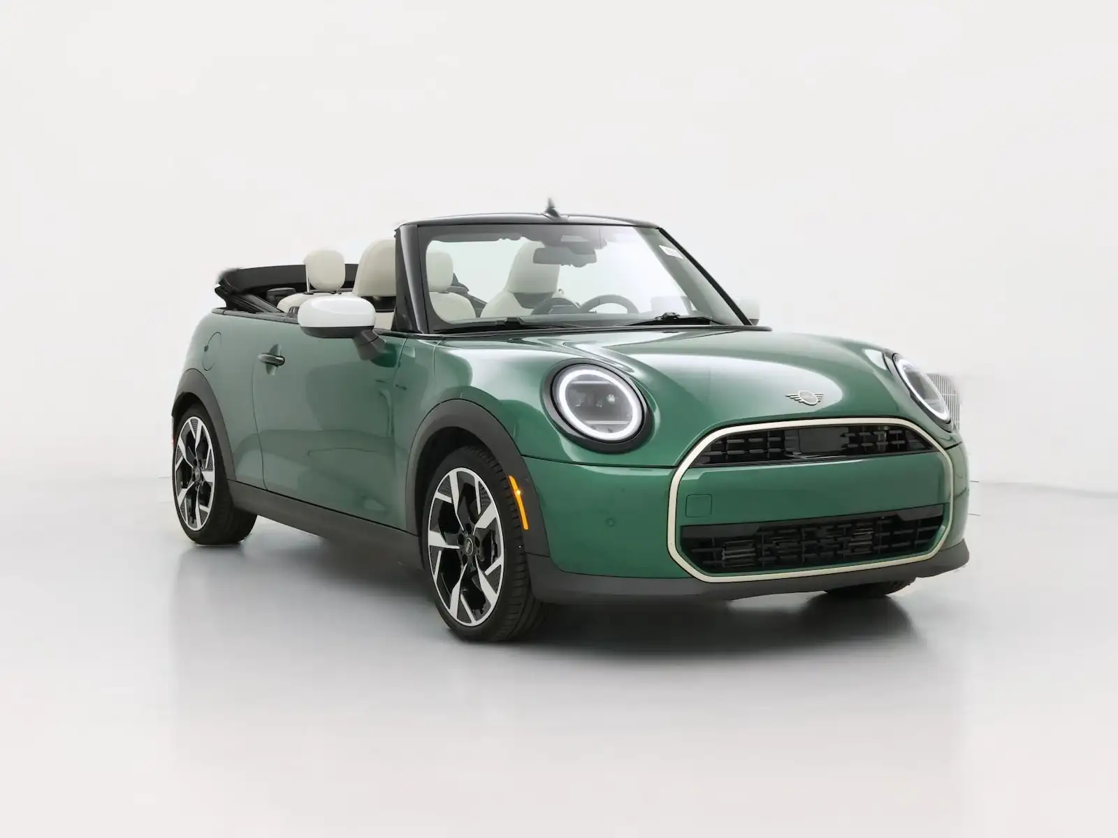 2025 MINI Convertible Cooper Signature's photo