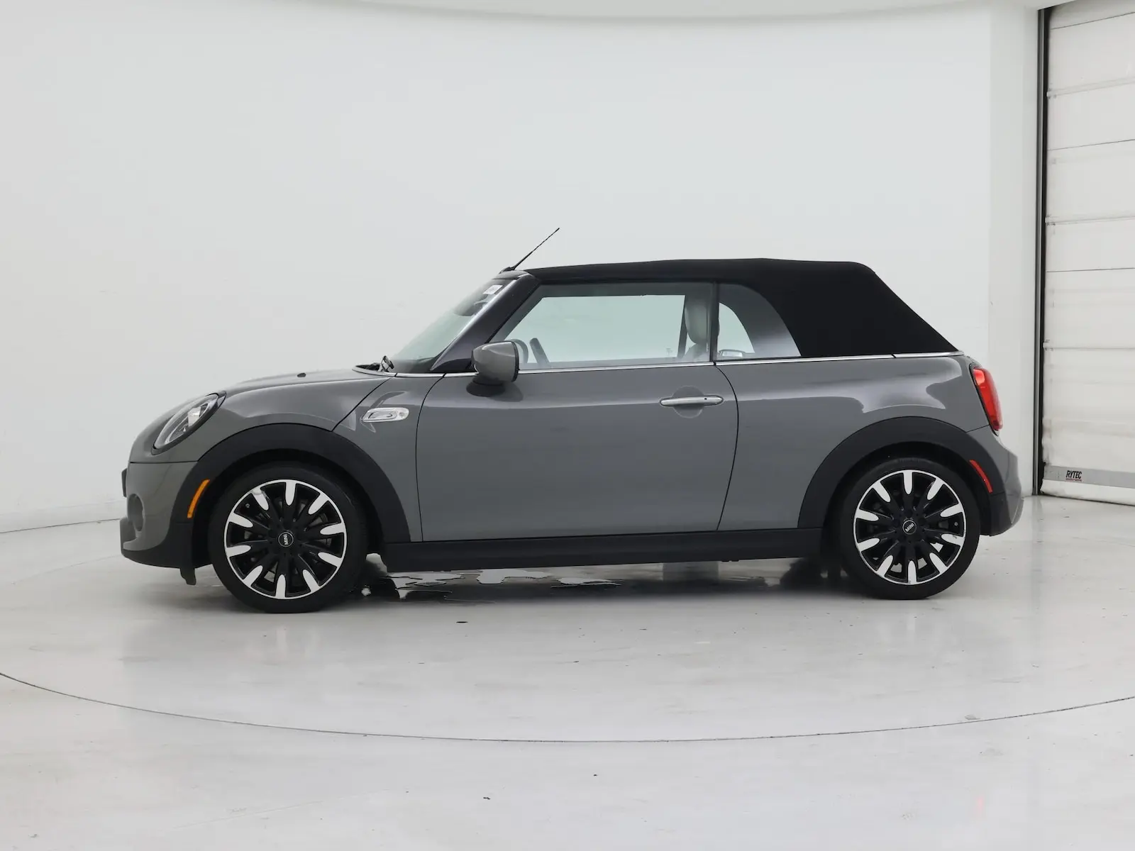 2021 MINI Convertible Cooper S photo 4