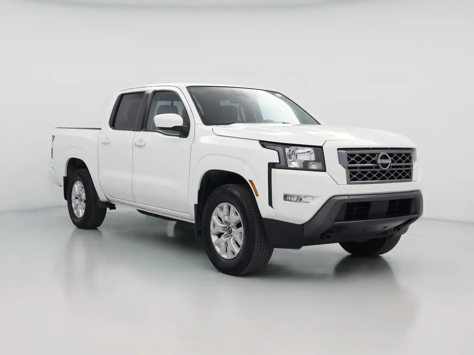 2022 Nissan Frontier SV Crew Cab 4WD SWB's photo