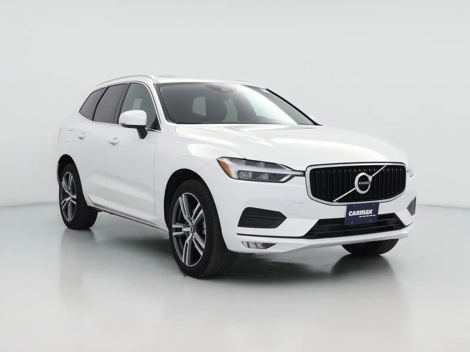 2021 Volvo XC60 T5 Momentum AWD's photo