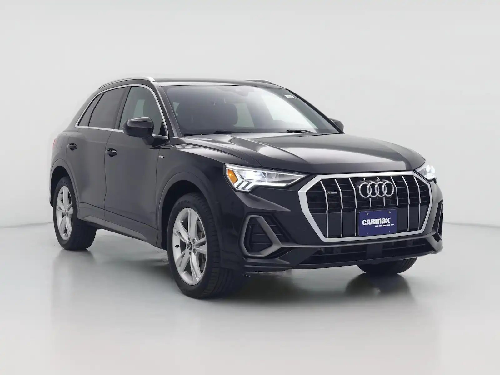 2022 Audi Q3 45 TFSI S Line Premium Plus quattro's photo