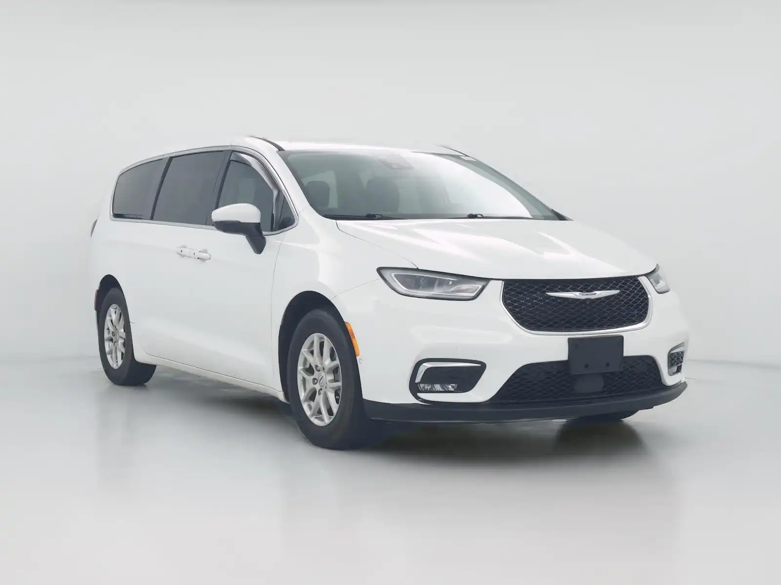 2023 Chrysler Pacifica Touring L's photo