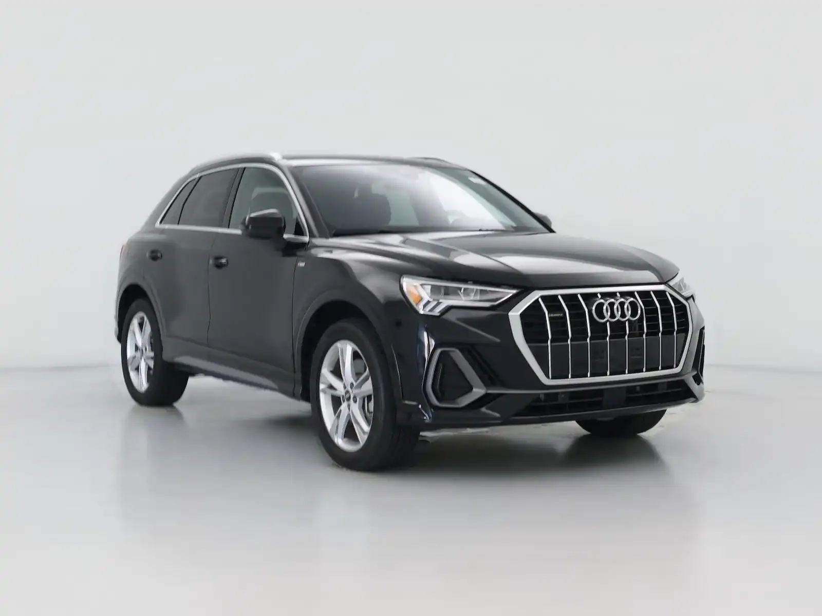 2023 Audi Q3 45 TFSI S Line Premium quattro's photo
