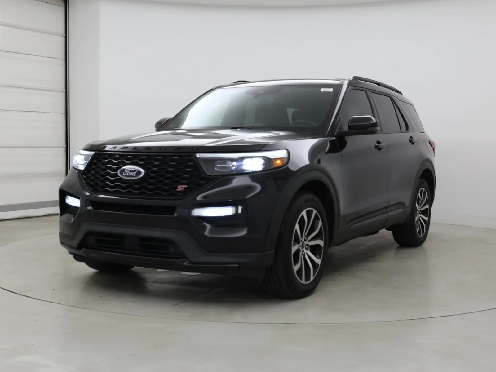 2020 Ford Explorer ST 4WD photo 5