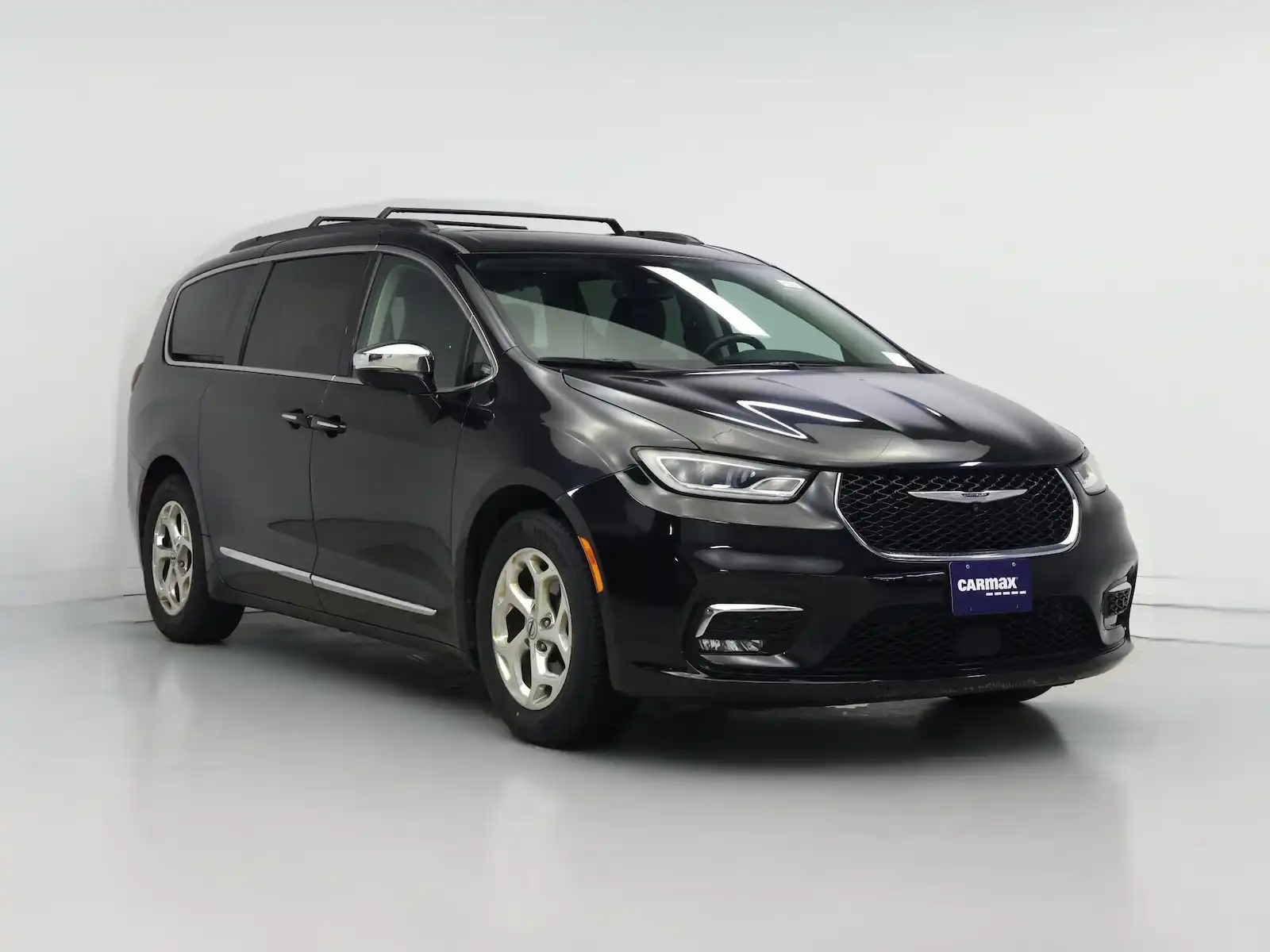 2022 Chrysler Pacifica Limited's photo