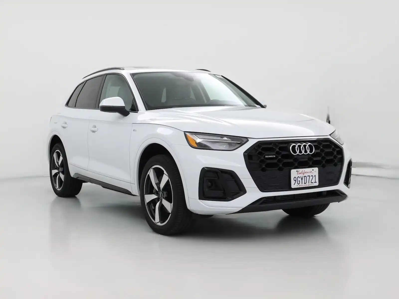 2023 Audi Q5 45 Premium Plus's photo