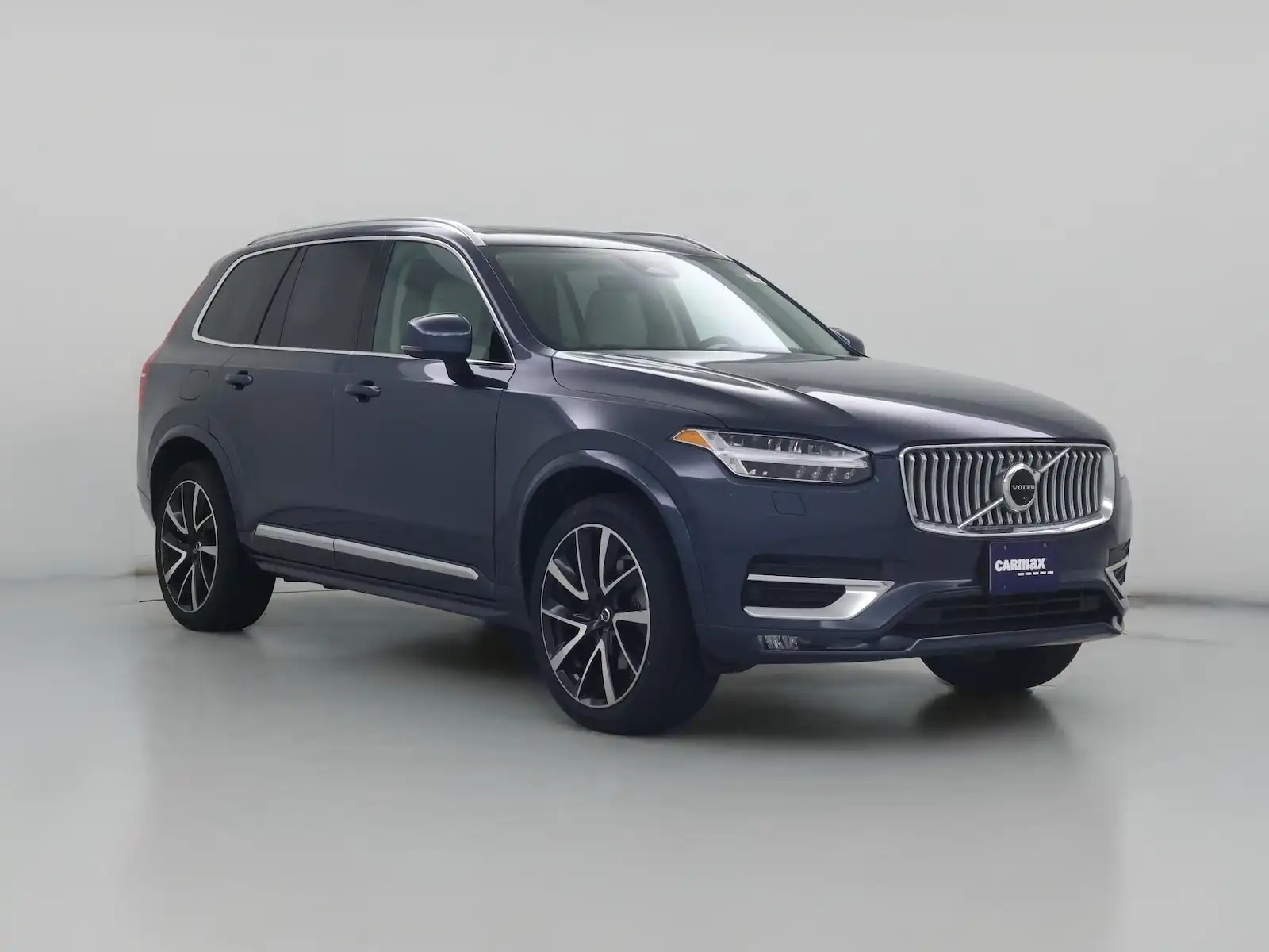 2023 Volvo XC90 B5 Plus AWD's photo