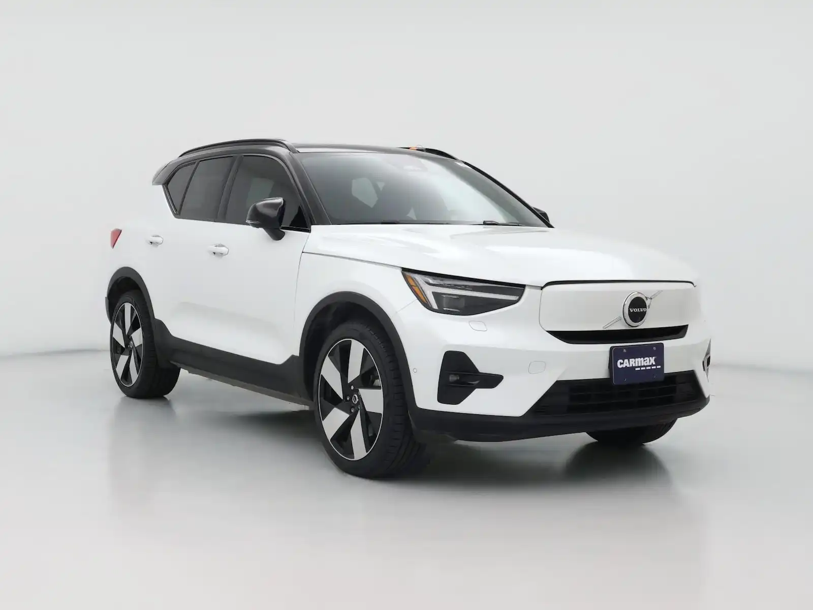 2023 Volvo XC40 P8 Recharge Ultimate AWD's photo