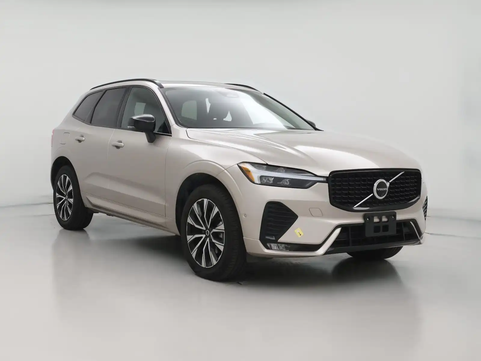 2025 Volvo XC60 B5 Plus Dark AWD's photo