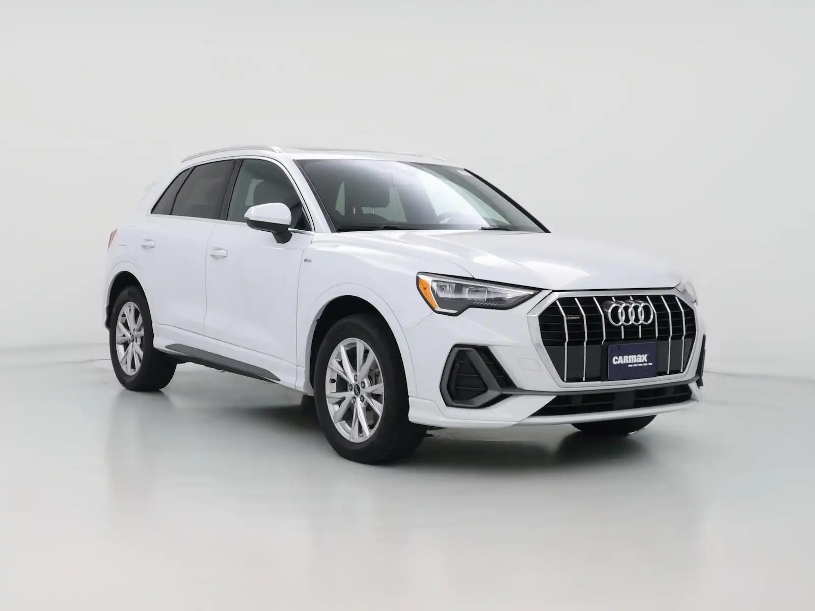 2020 Audi Q3 45 TFSI S Line Premium quattro's photo