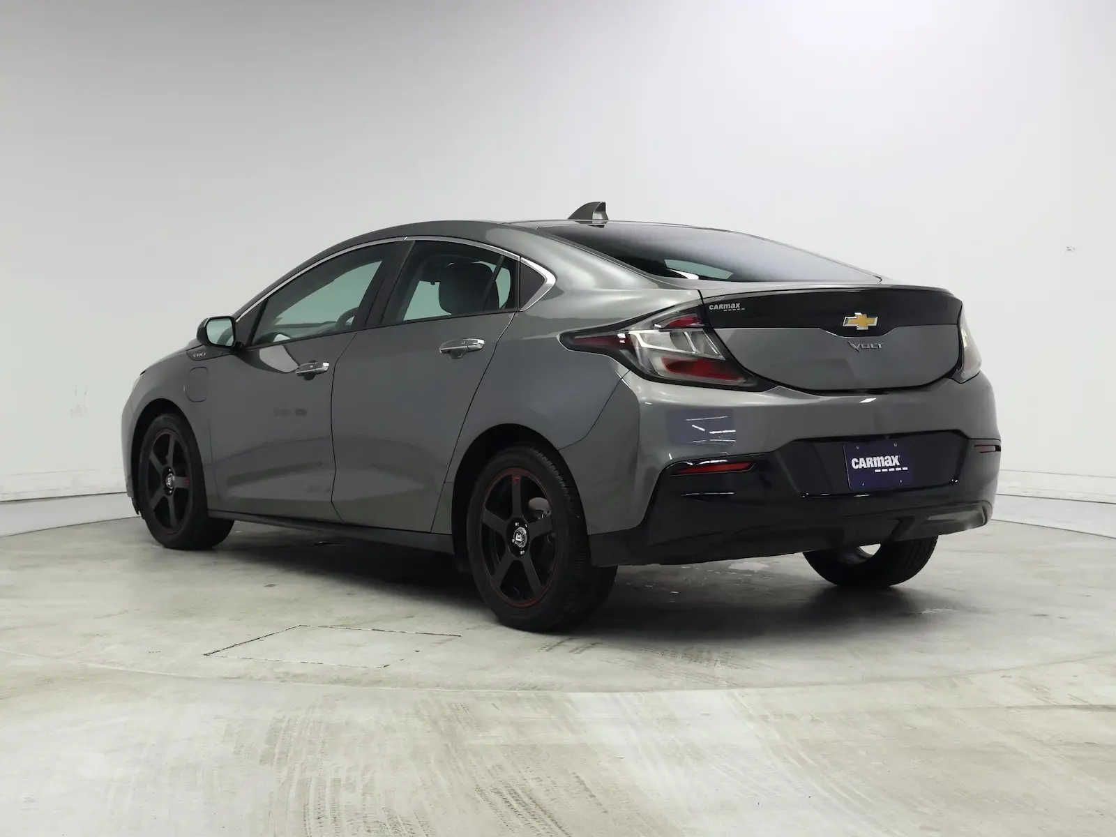 2016 Chevrolet Volt LT photo 3