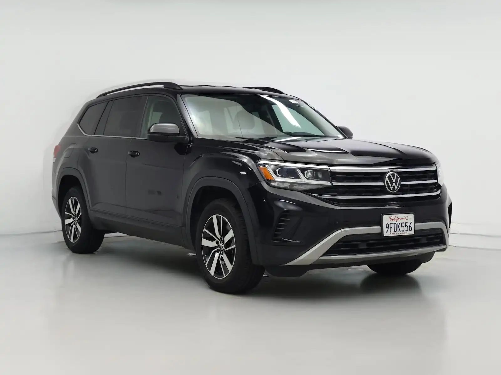 2023 Volkswagen Atlas 2.0T SE's photo