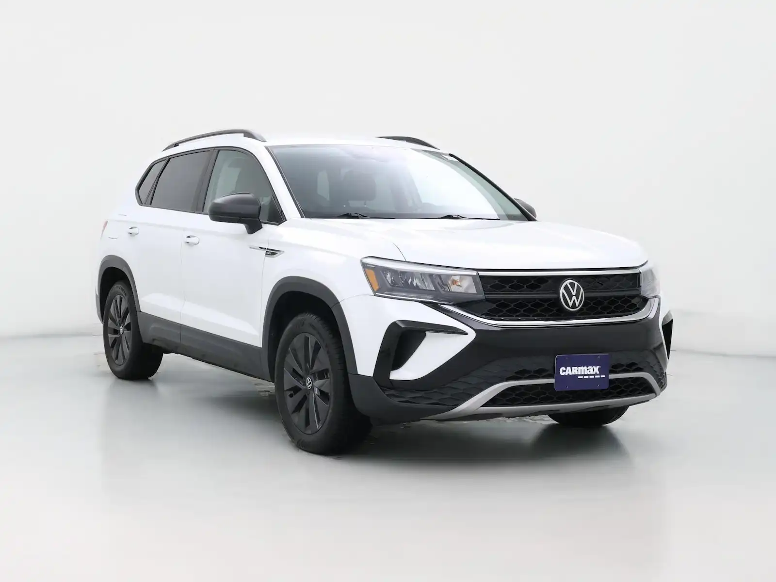 2022 Volkswagen Taos 1.5T S 4Motion's photo