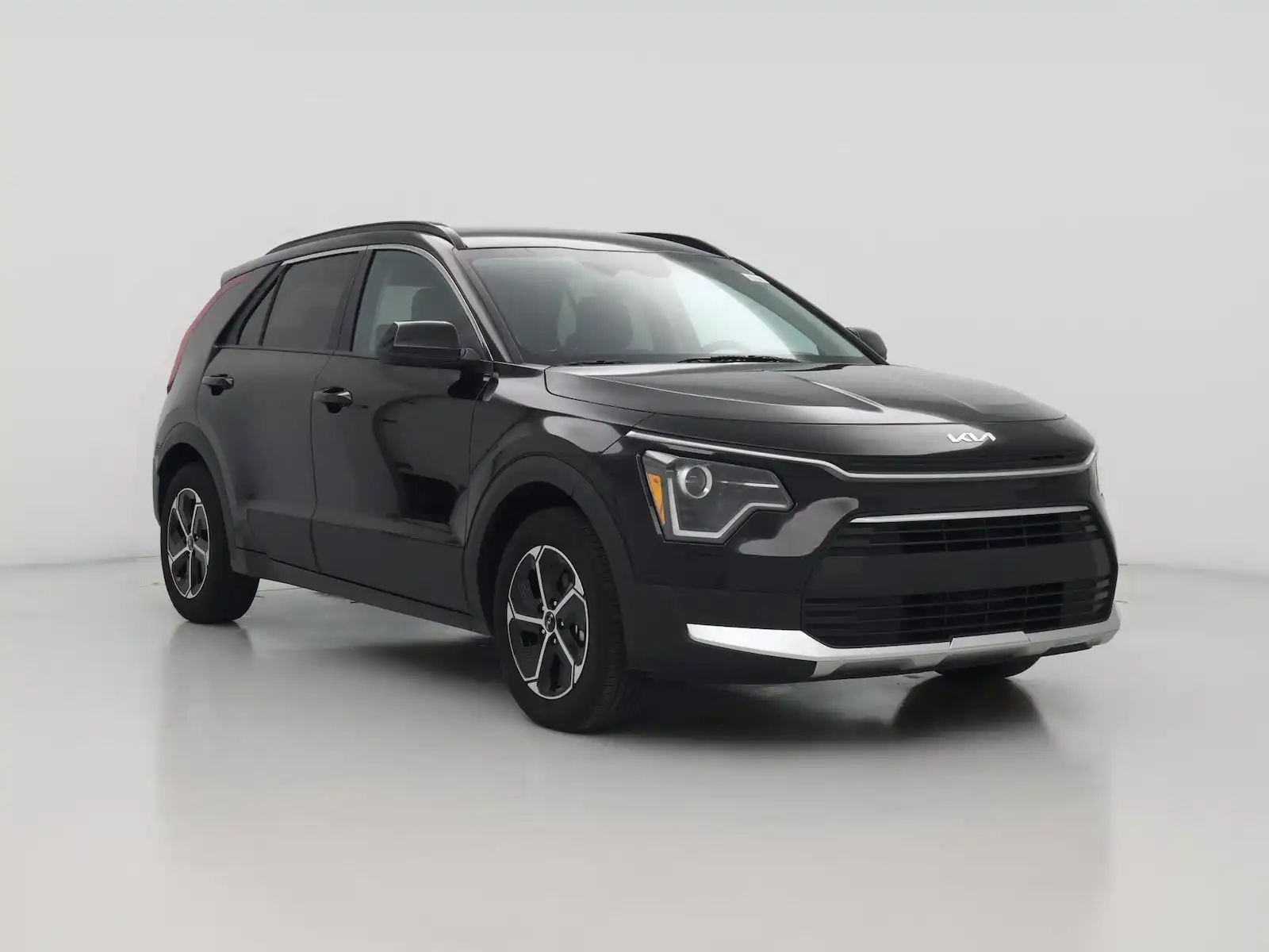 2025 Kia Niro Hybrid LX's photo