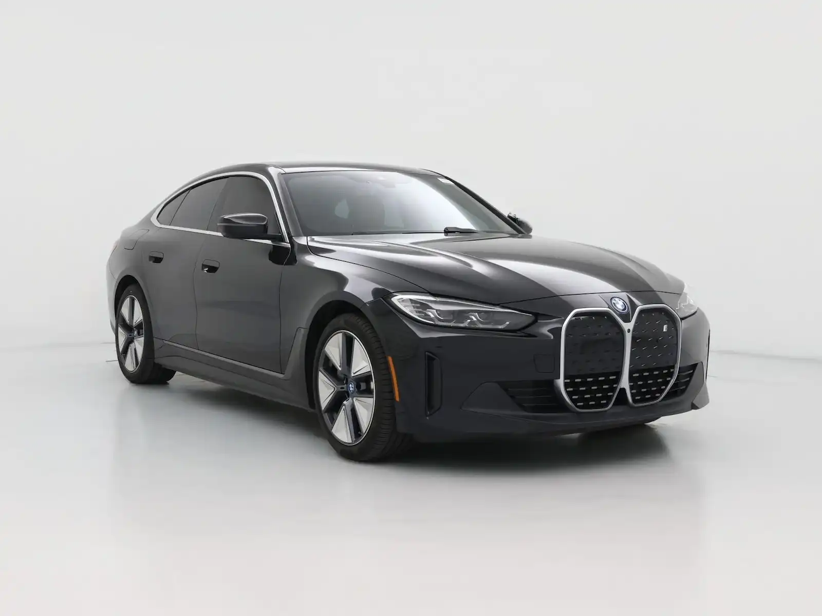 2023 BMW i4 eDrive35's photo